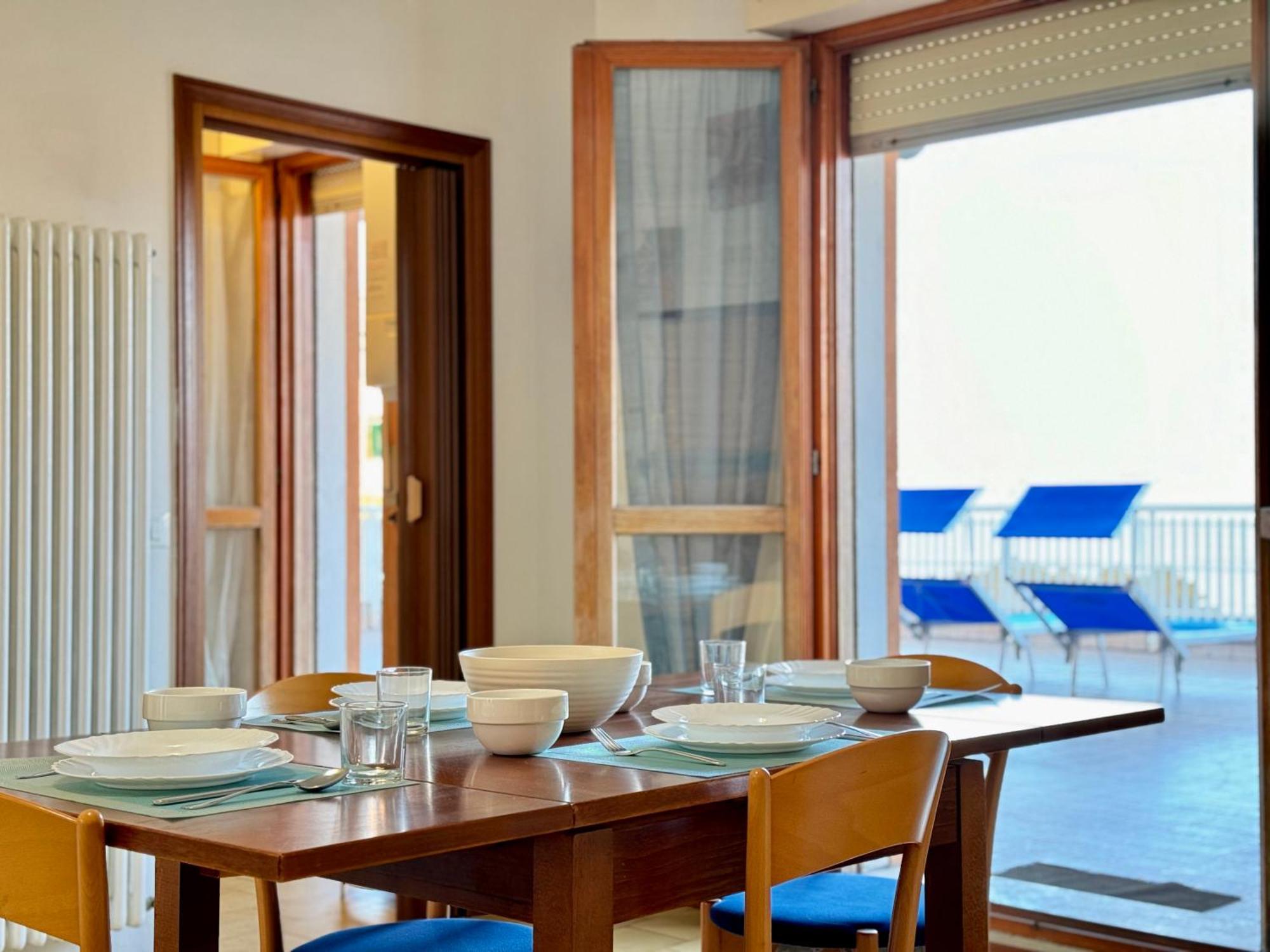 82, Attico Leonardo Apartment Lido Adriano Bagian luar foto